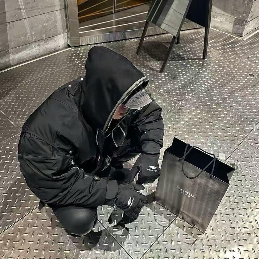 𝑰𝒏𝒈𝒉𝒂𝒏𝑱𝑪