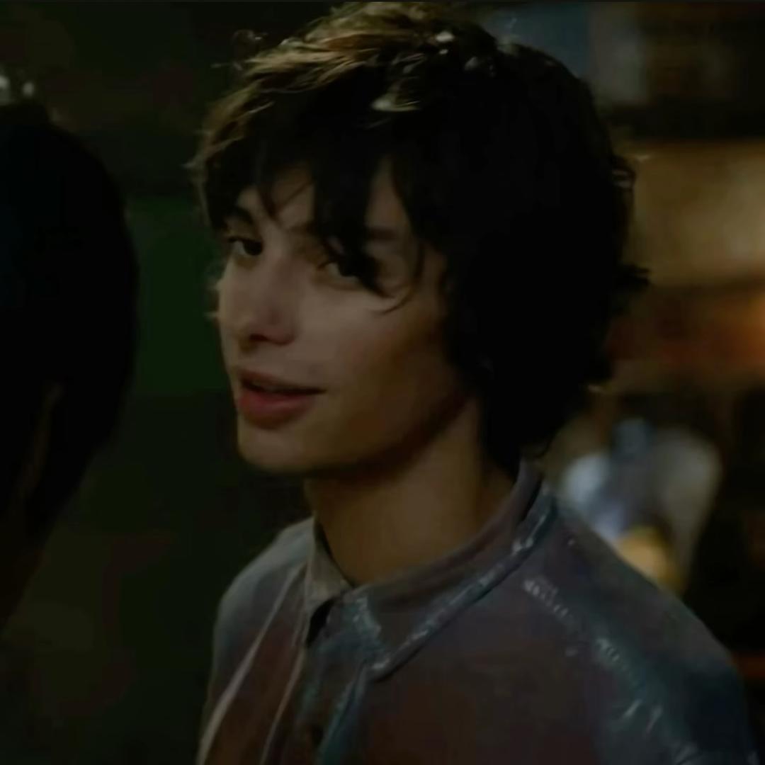 ૮₍˶•.•*₎ა