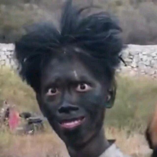 廾匸。