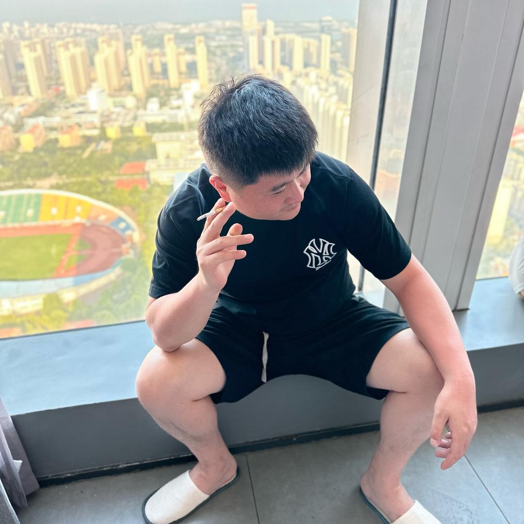 龍 、 🐉