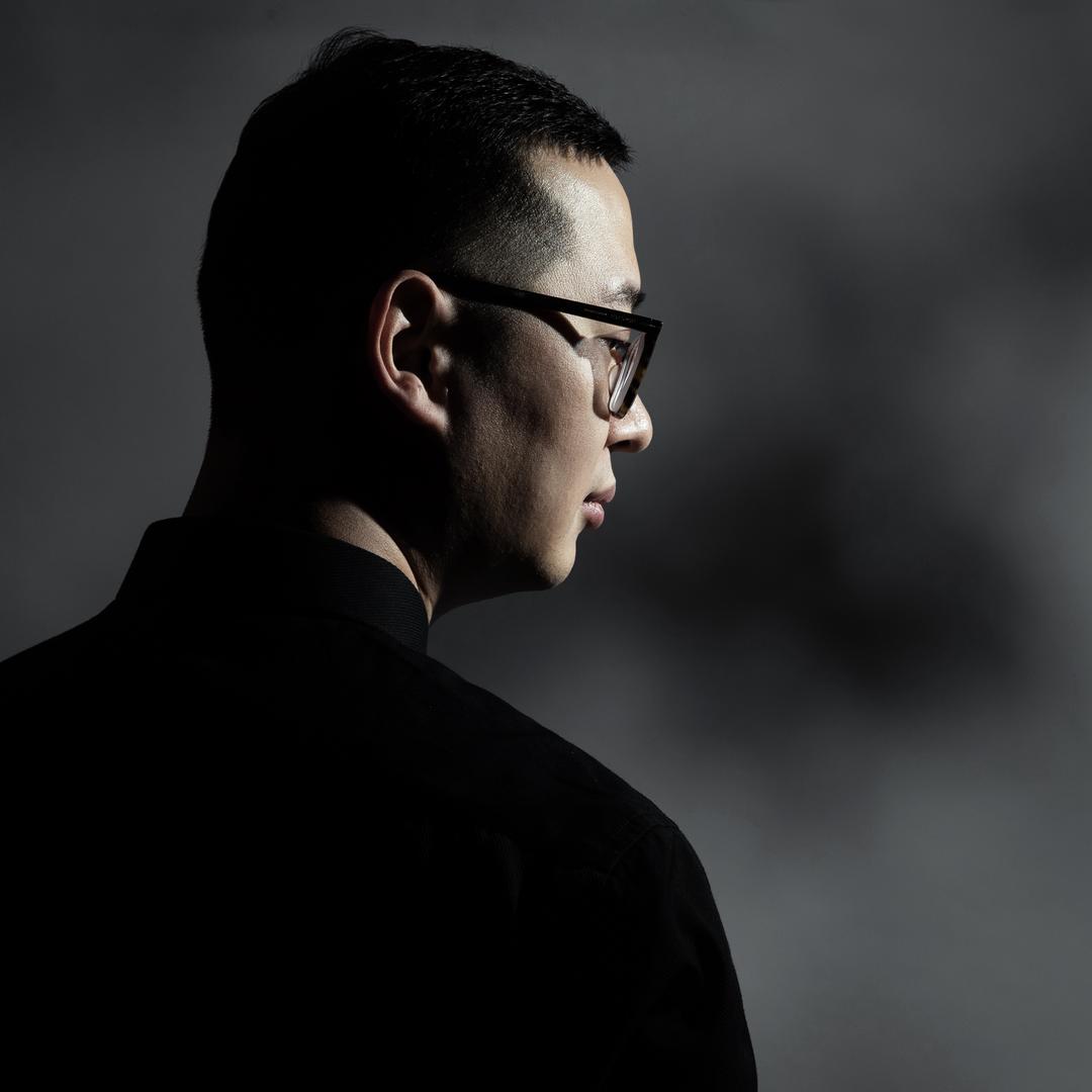设计师李一
