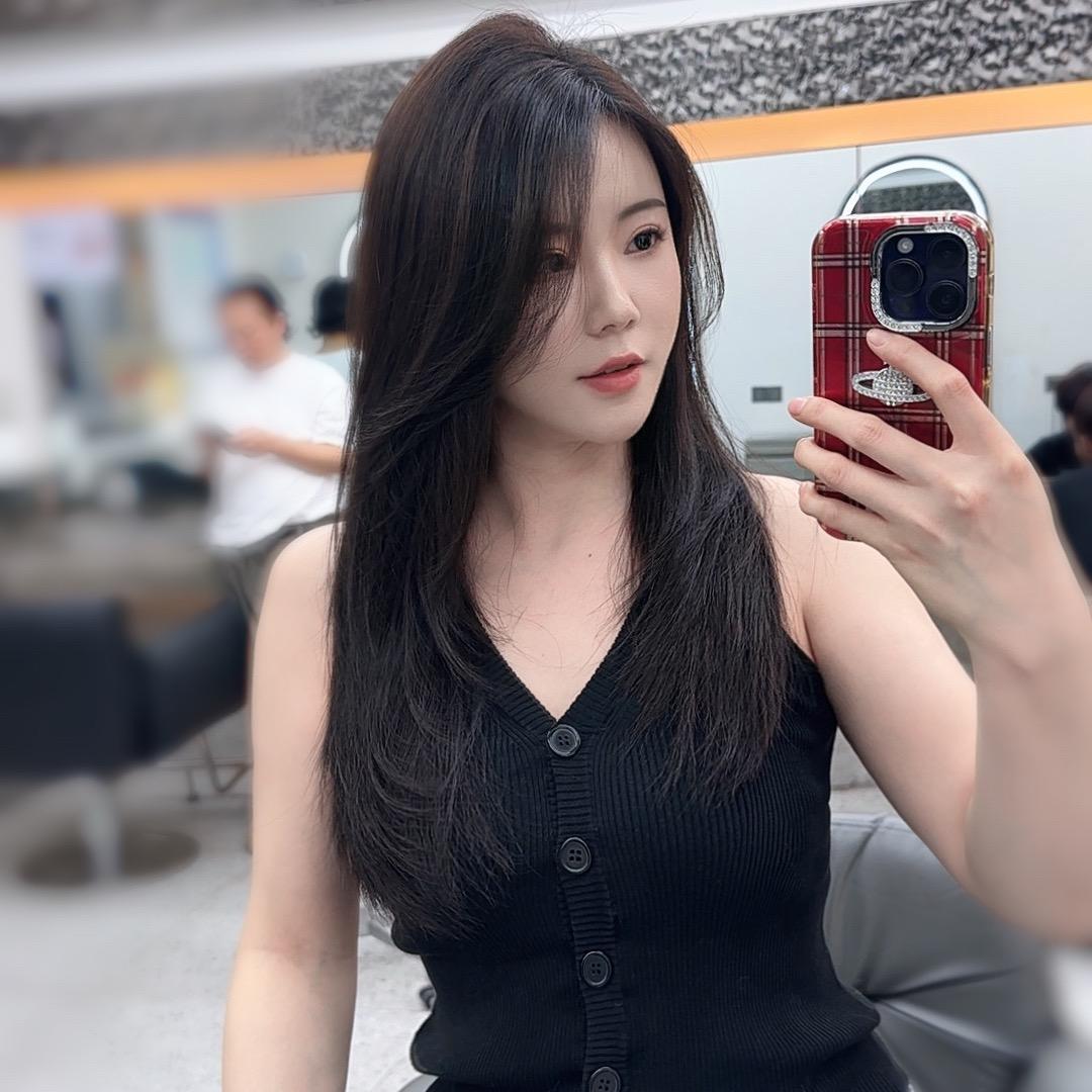 蔡蔡私服