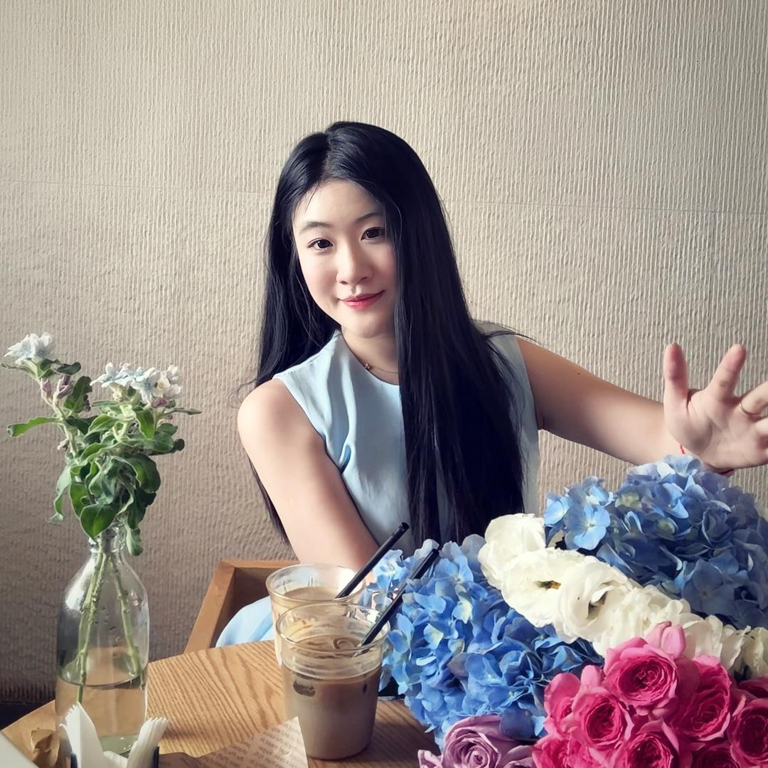 不爱吃奶油的熊