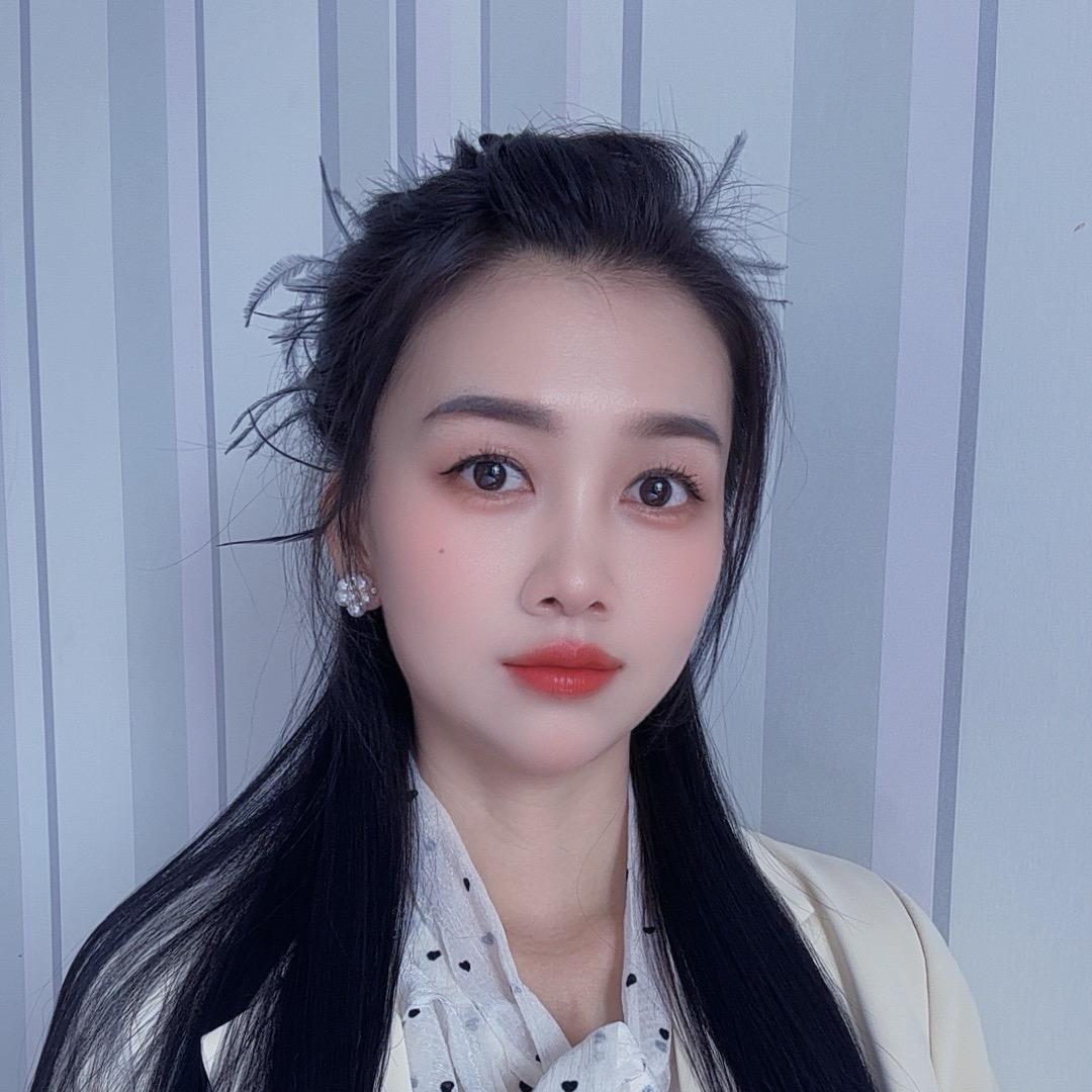 是蔓蔓呀