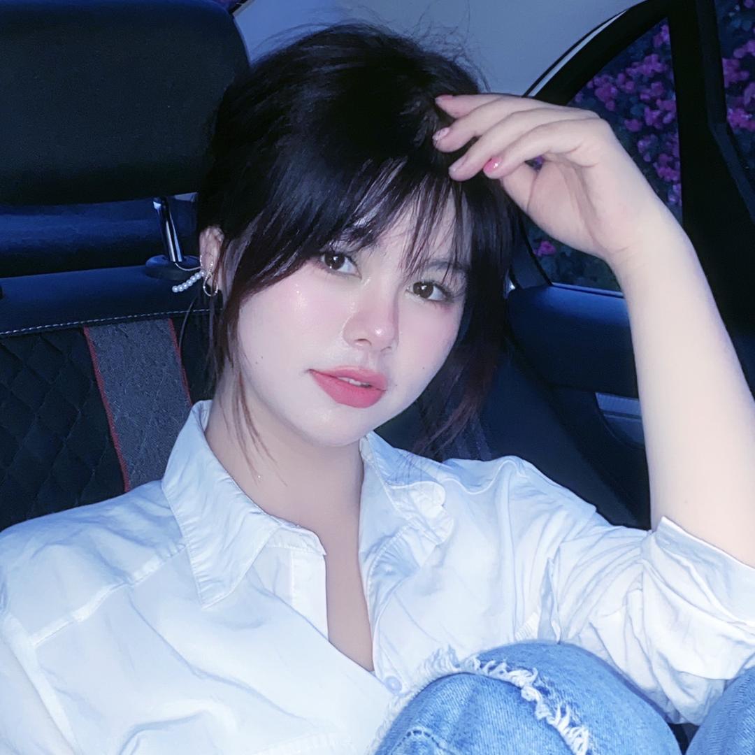 弥勒化妆 造型师 霏霏