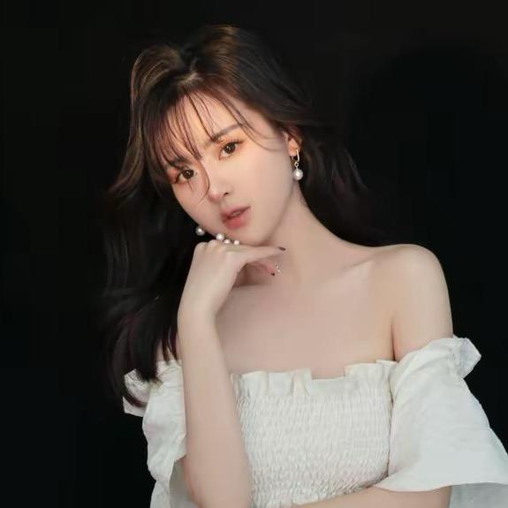浩哥女装精品橱窗