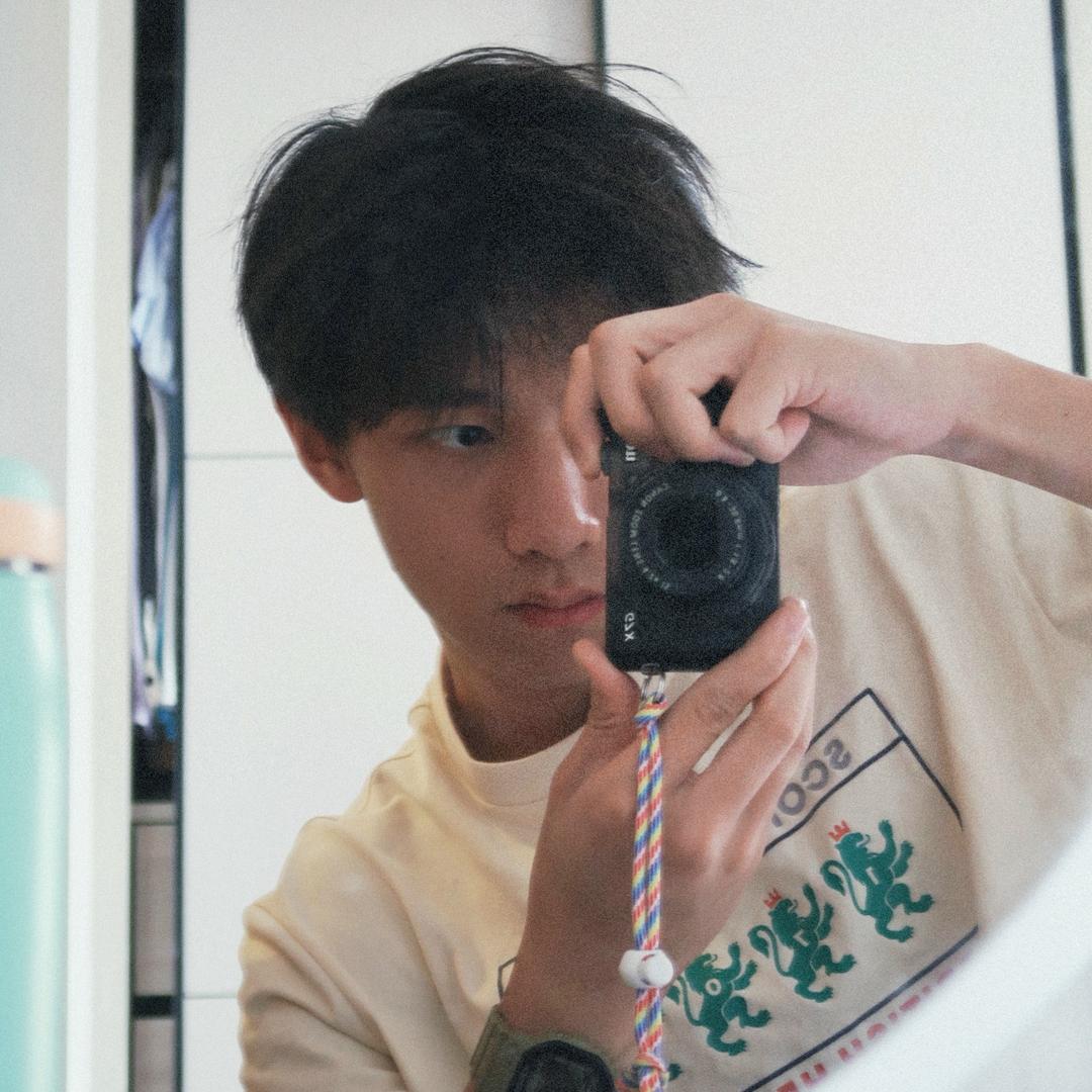 LiLiLiLi利