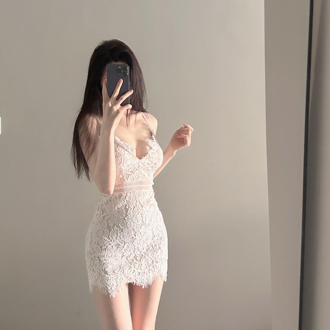 玲.