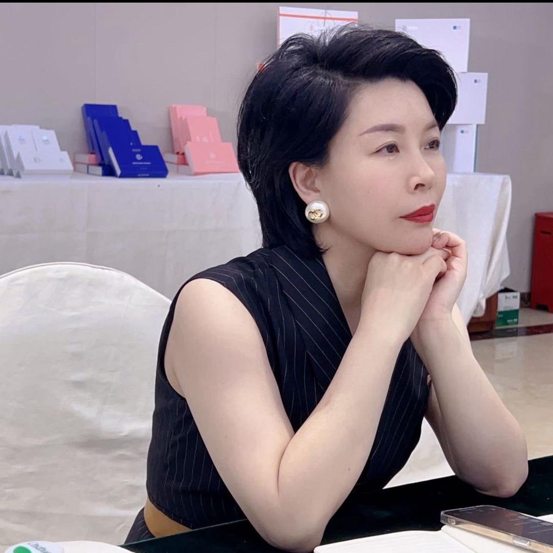@小梅体彩