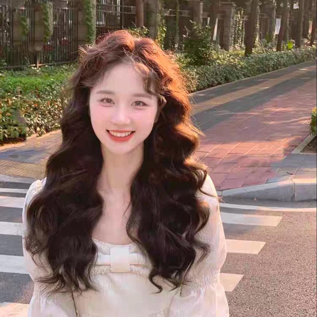 靳雨馨（重生之卖饭团🍙）