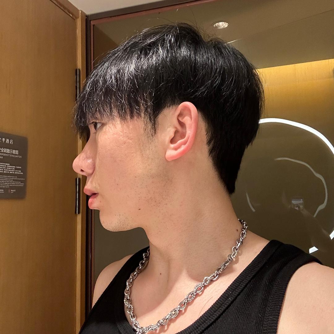 小李不会穿搭（增肌版）