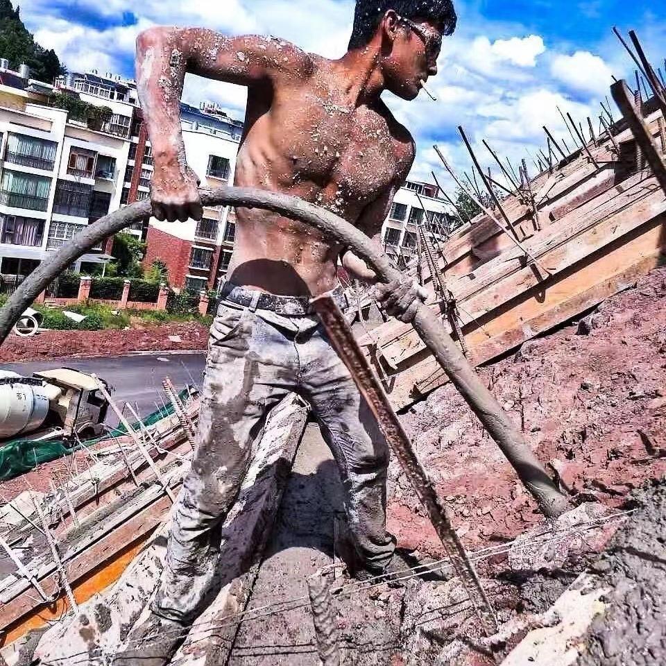 工程小弟 ♚এ᭄刘总⌒࿐