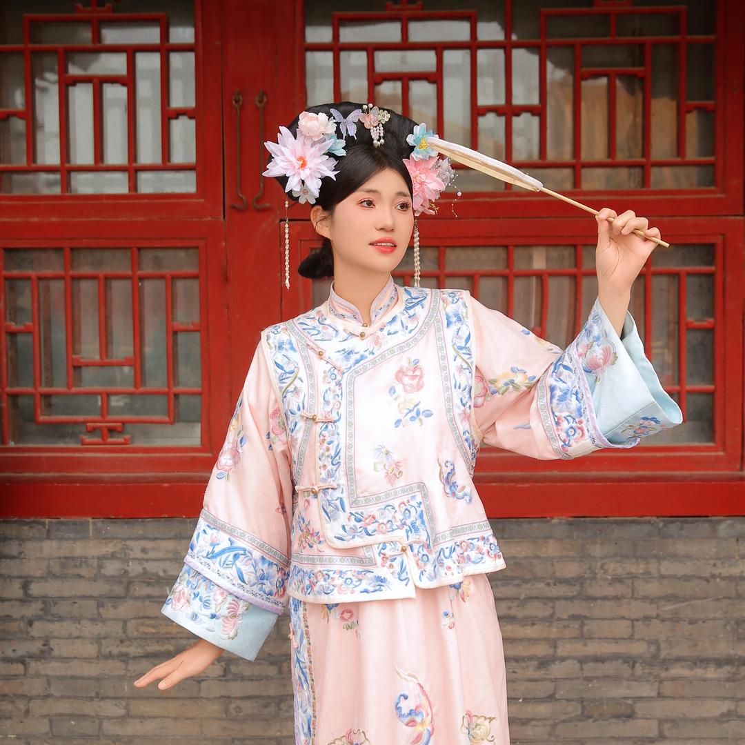 是小岳呀