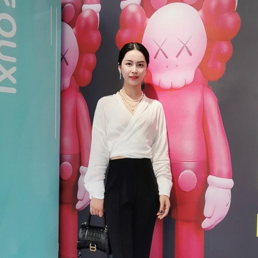 佘林珂 雨柯少儿形体模特