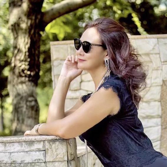 悠然💃（手机自拍）