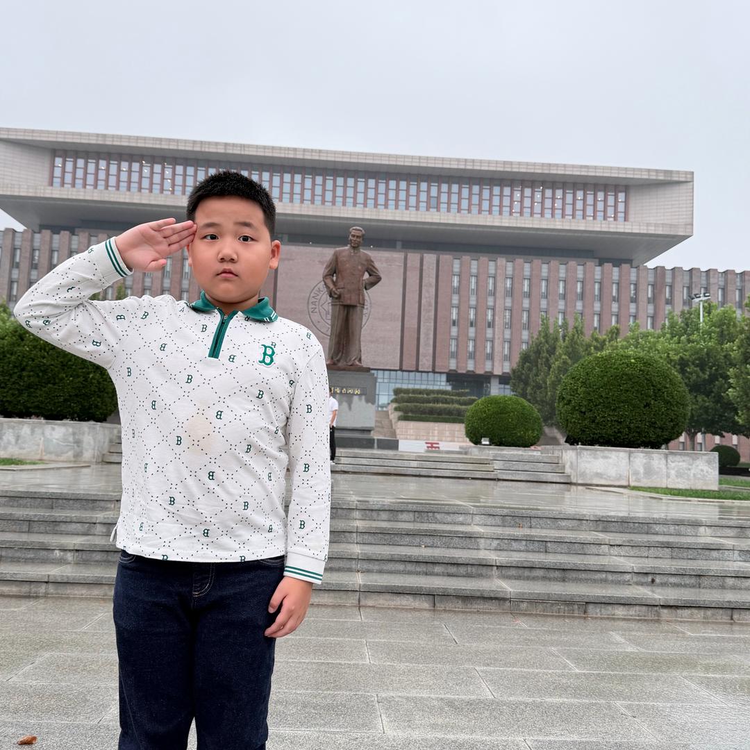男抱小张张111