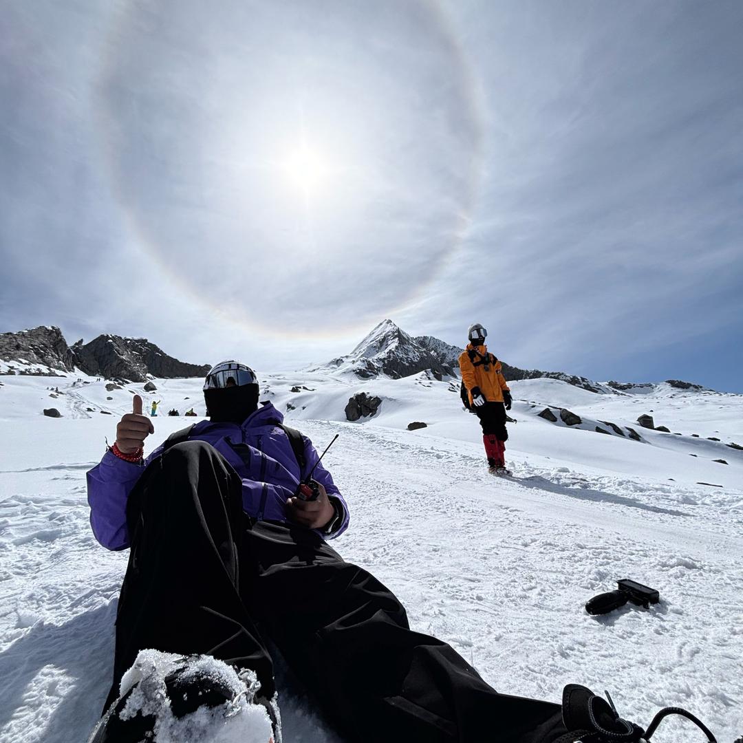 龙龙（雪山向导）
