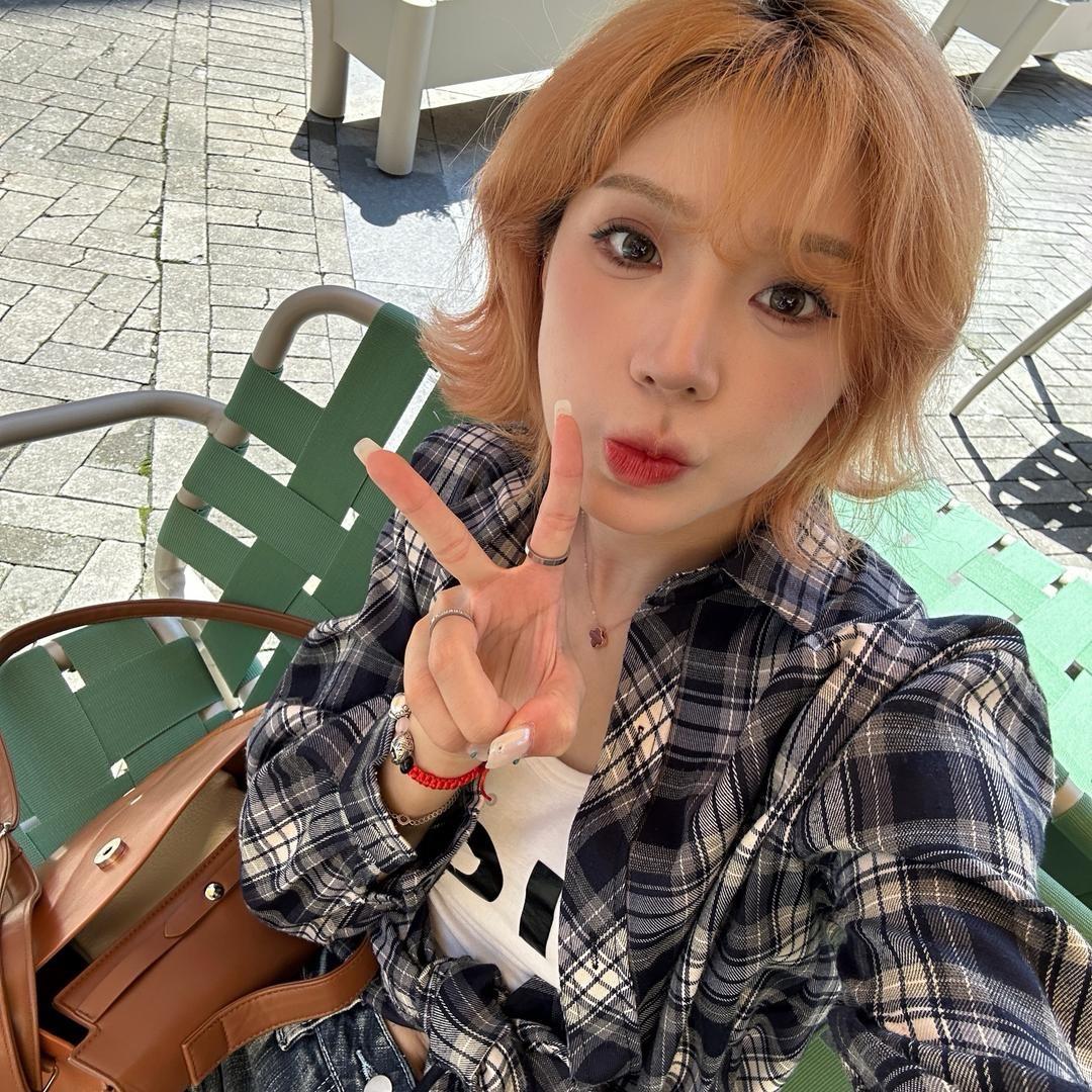 思思（运动品牌）