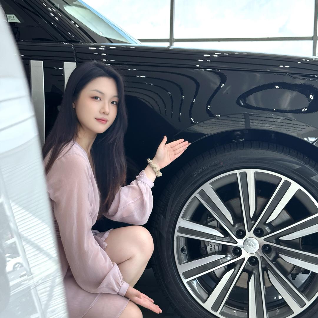 建发泉州捷豹路虎中心娜娜