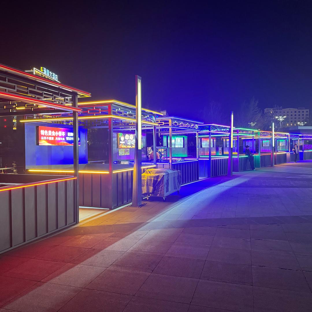 乌苏市忠诚铝艺门 凉亭 围栏（激光焊）