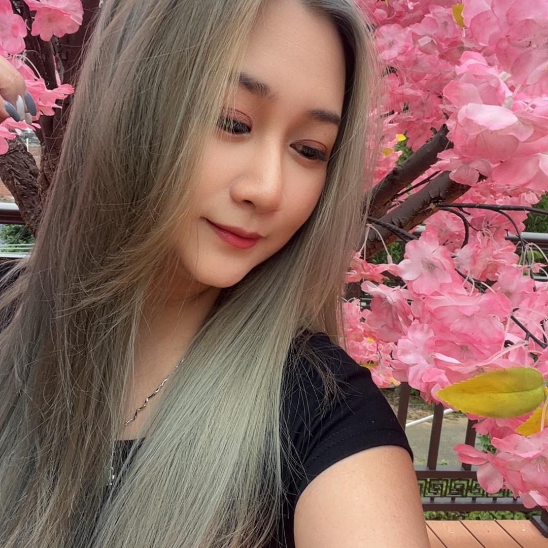 小困包🐷ღ（拒绝连赞）