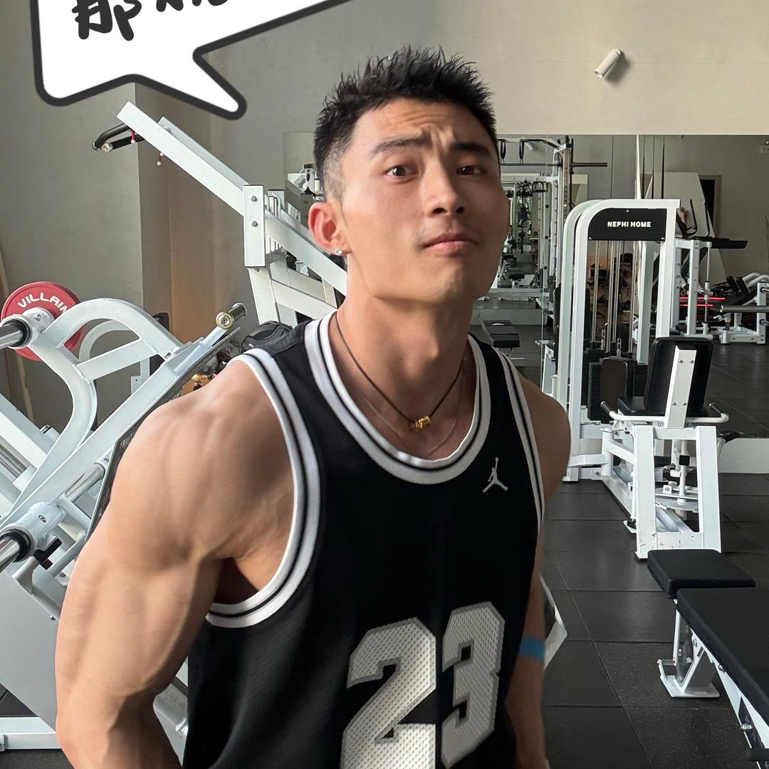 憨憨的小梵