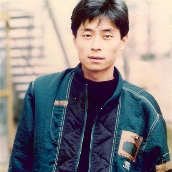 仲y
