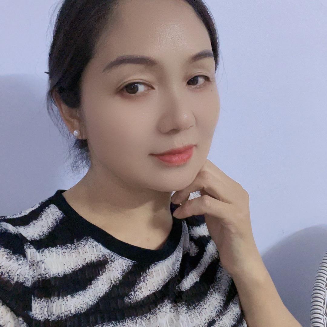 惠姐  早上六点开播