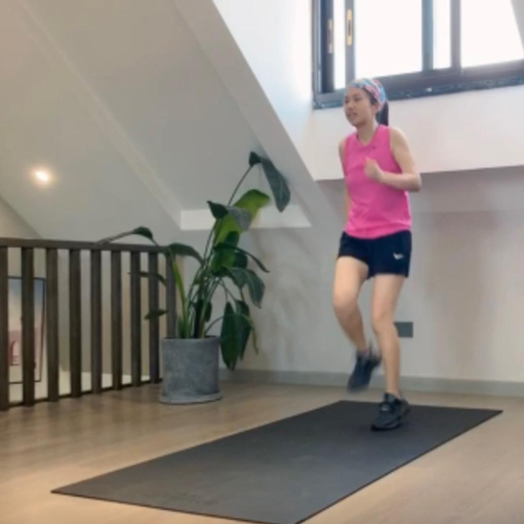 杭州红秀瑜伽健身用品运动店