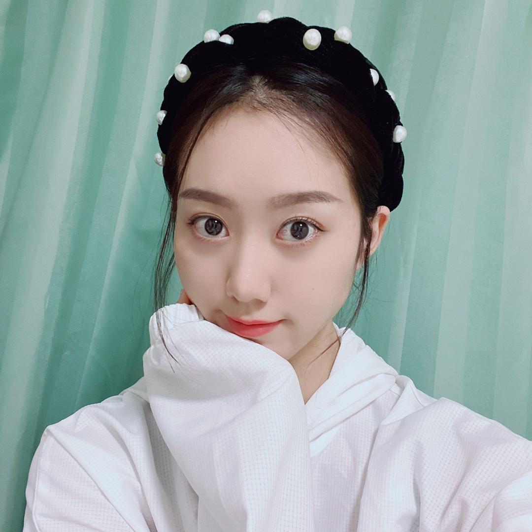 小瑛子吖