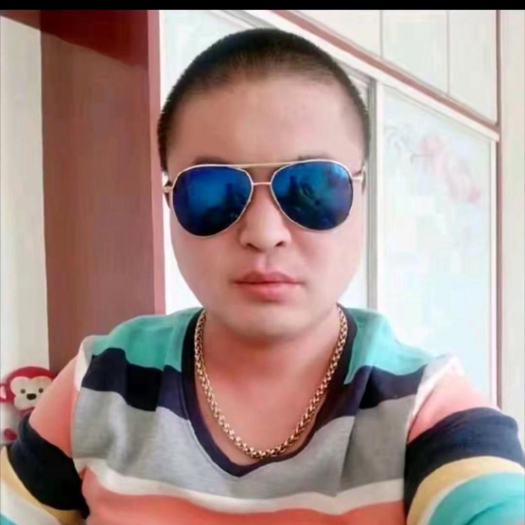 叹气男孩