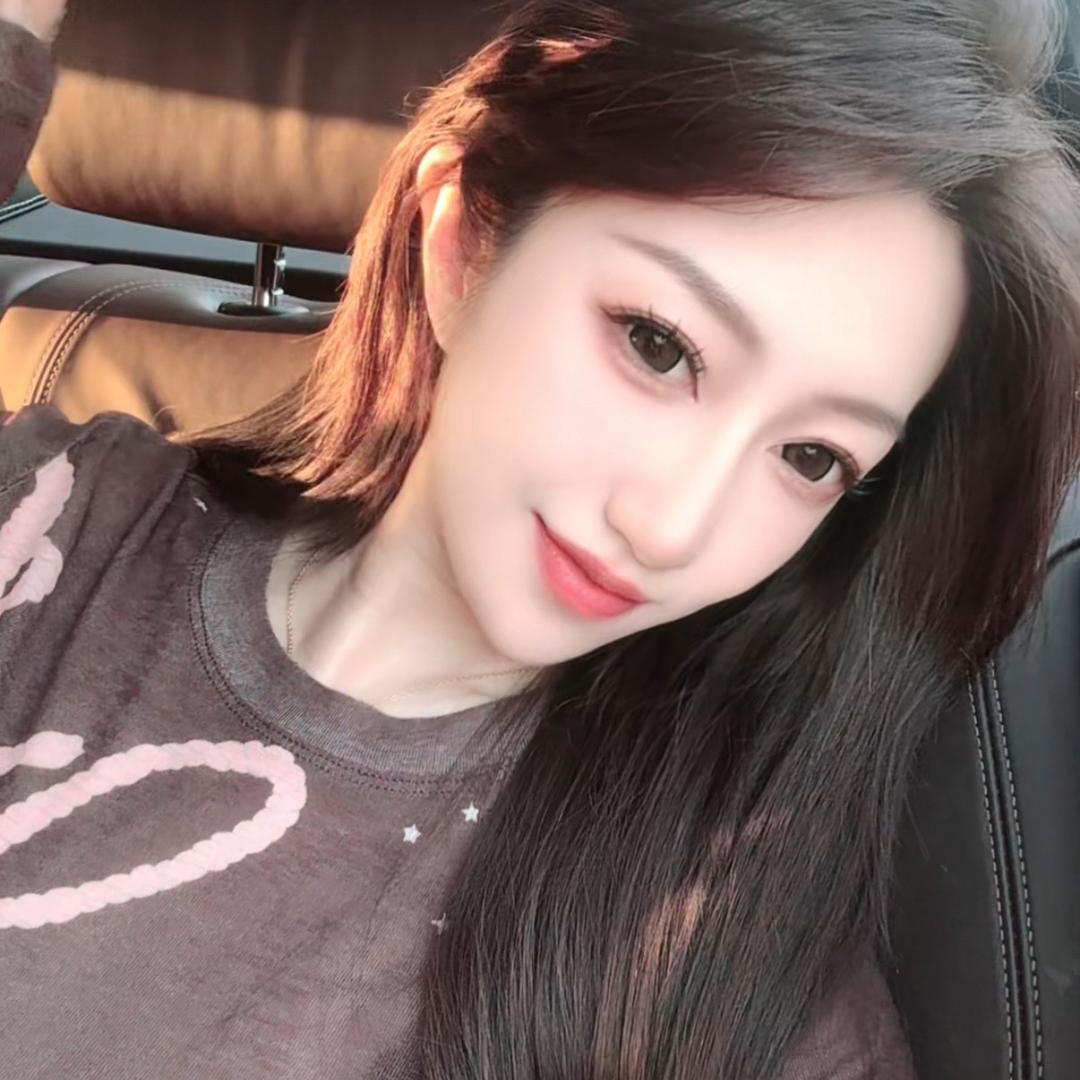 蜜桃子吖