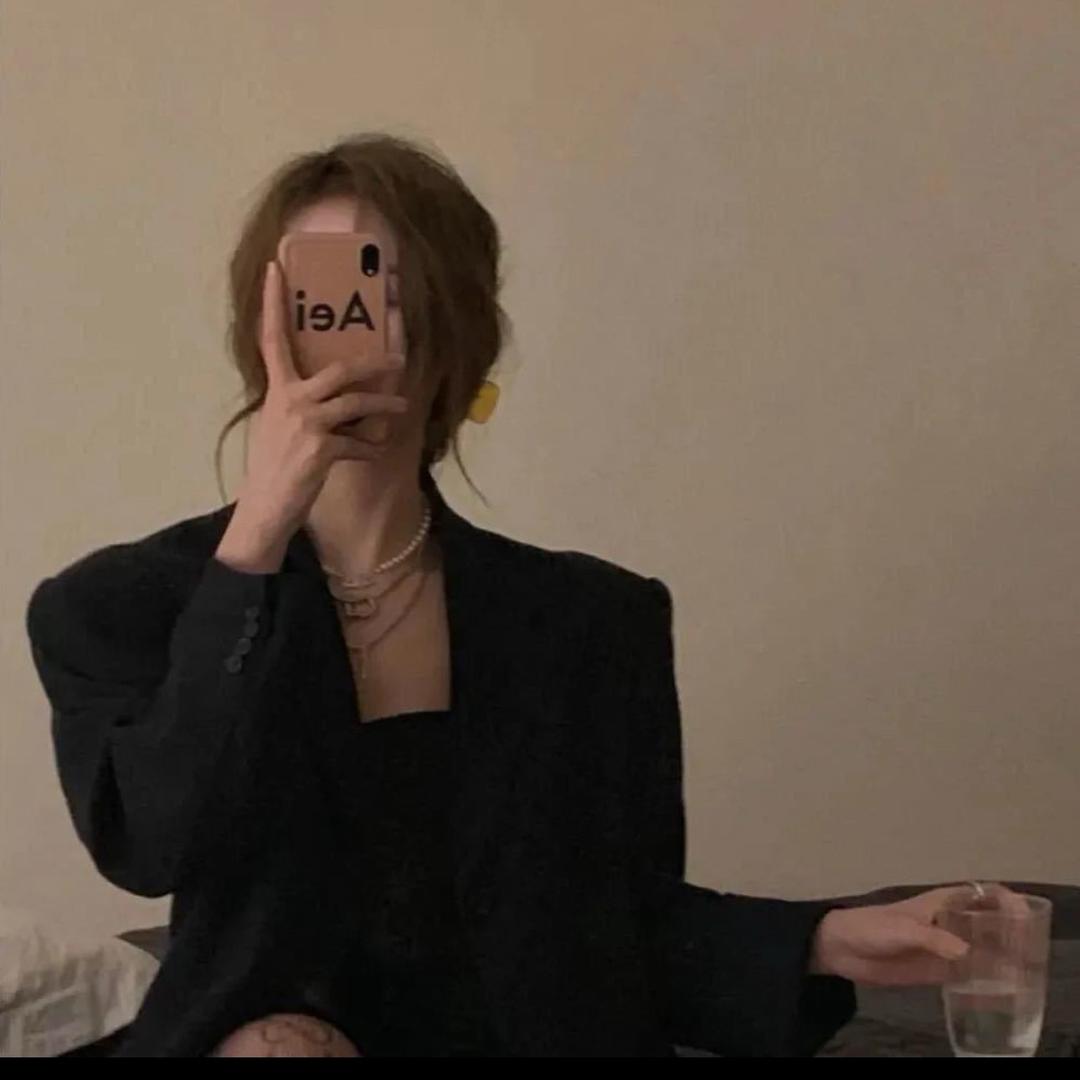 Q·
