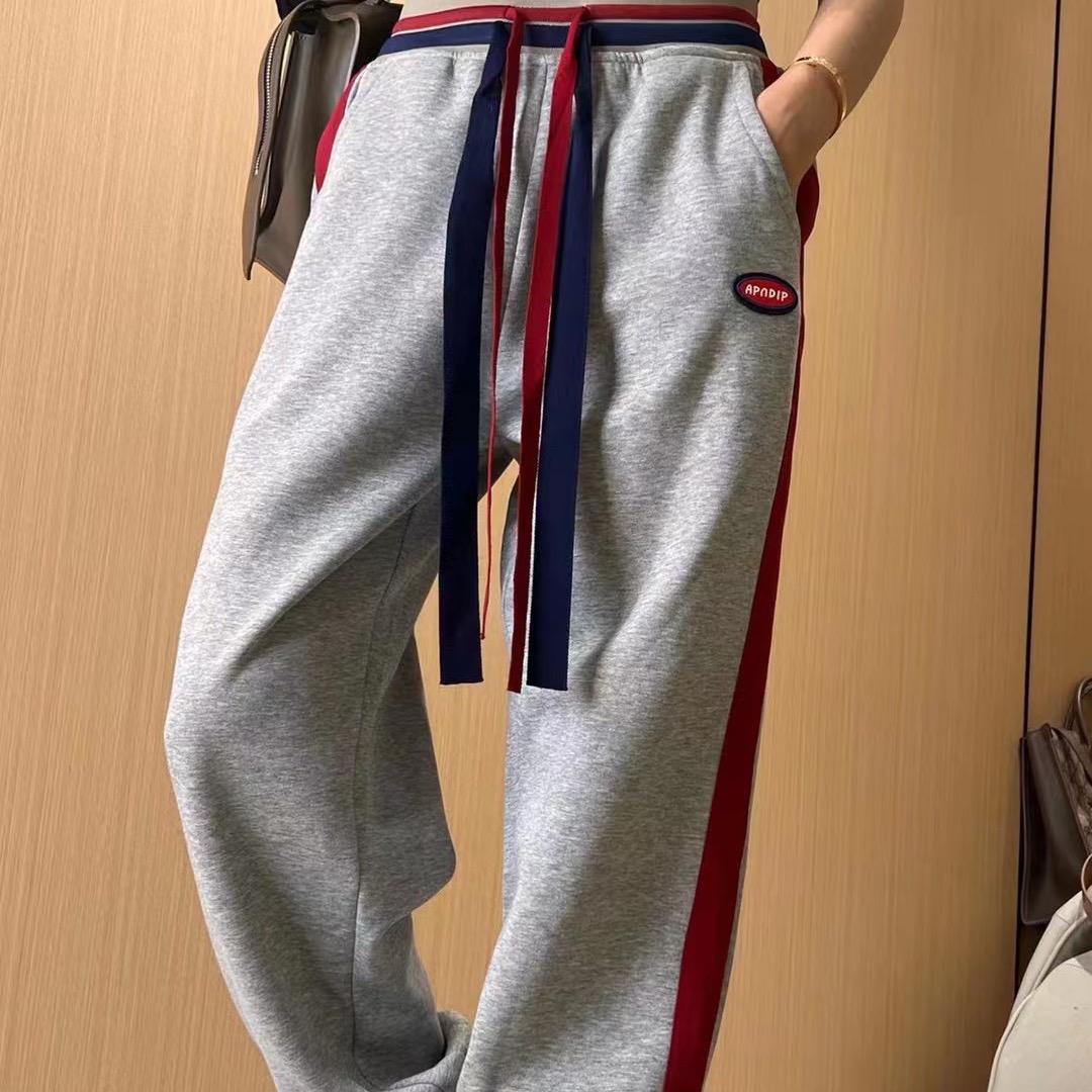 卿辰女装工厂店