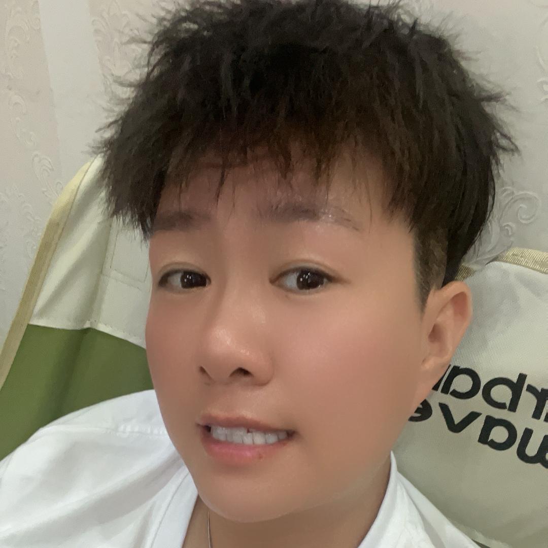 新乡新大驾校聪聪教练