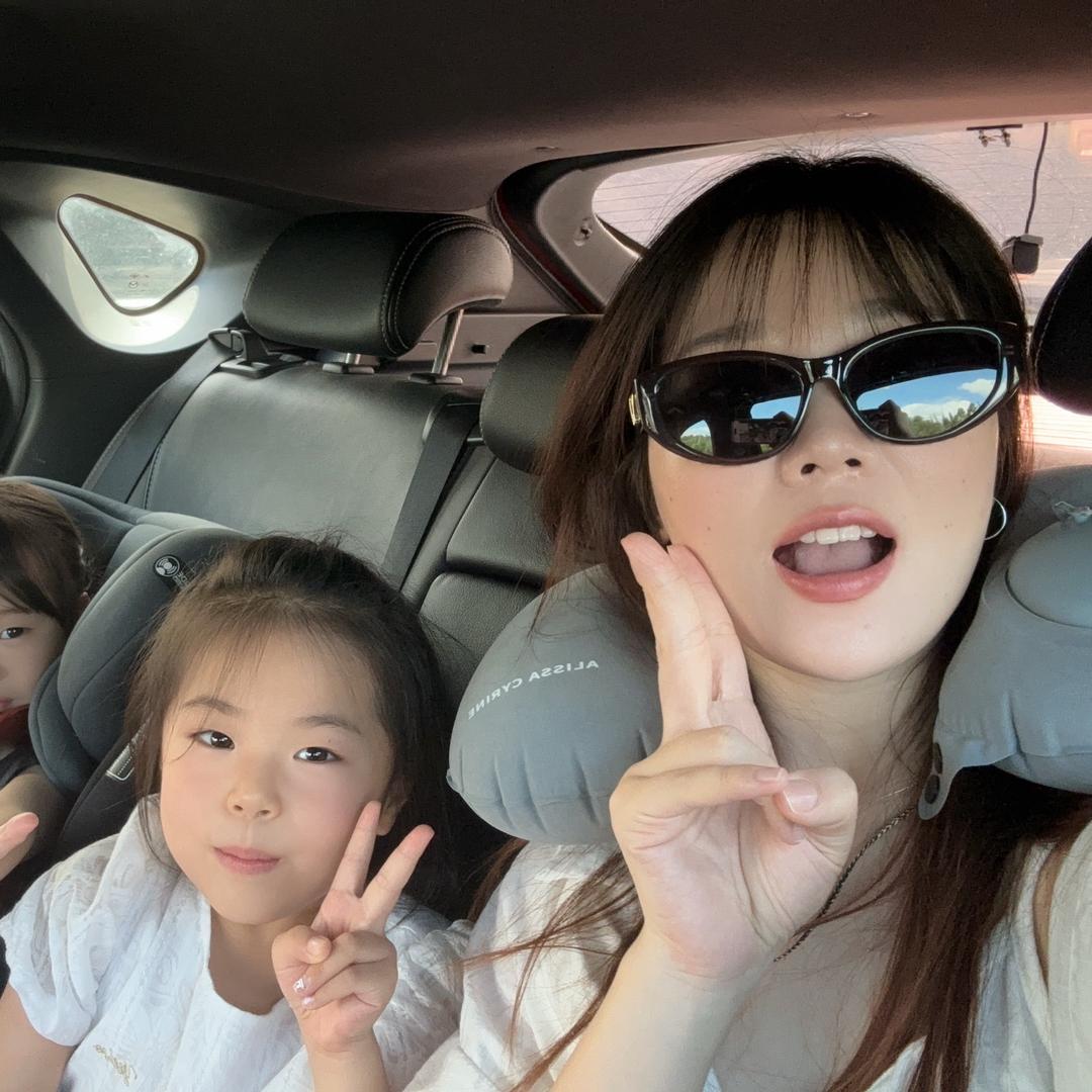 小柚子爱吃鱼