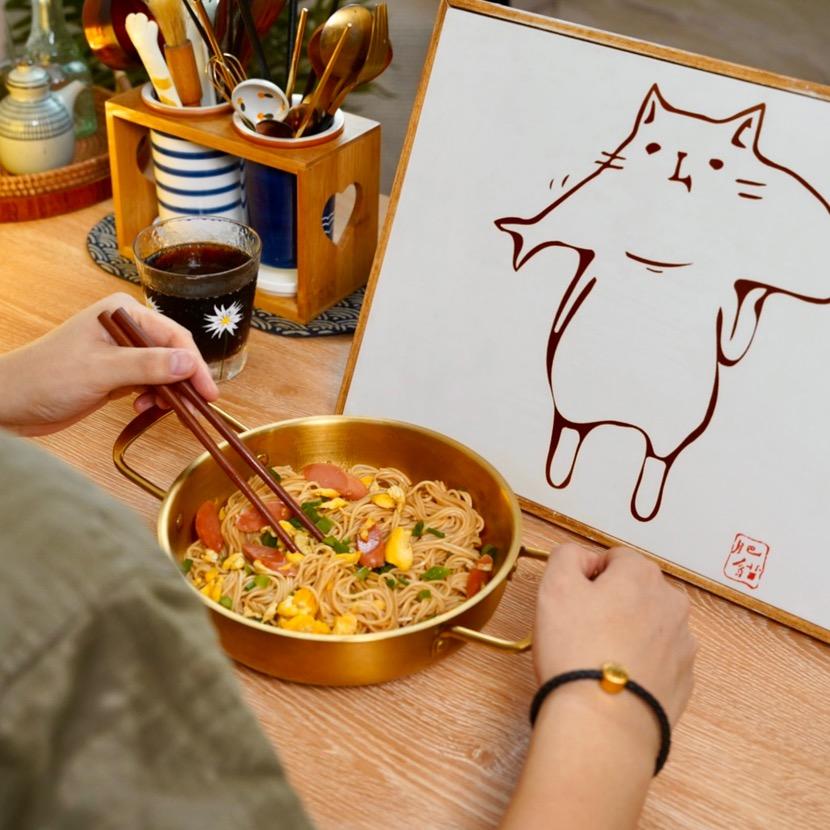 爱偷吃的肥喵