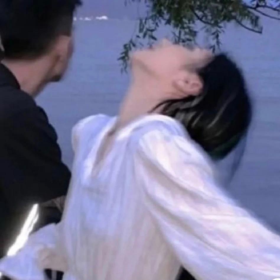 小葵爱吃饭