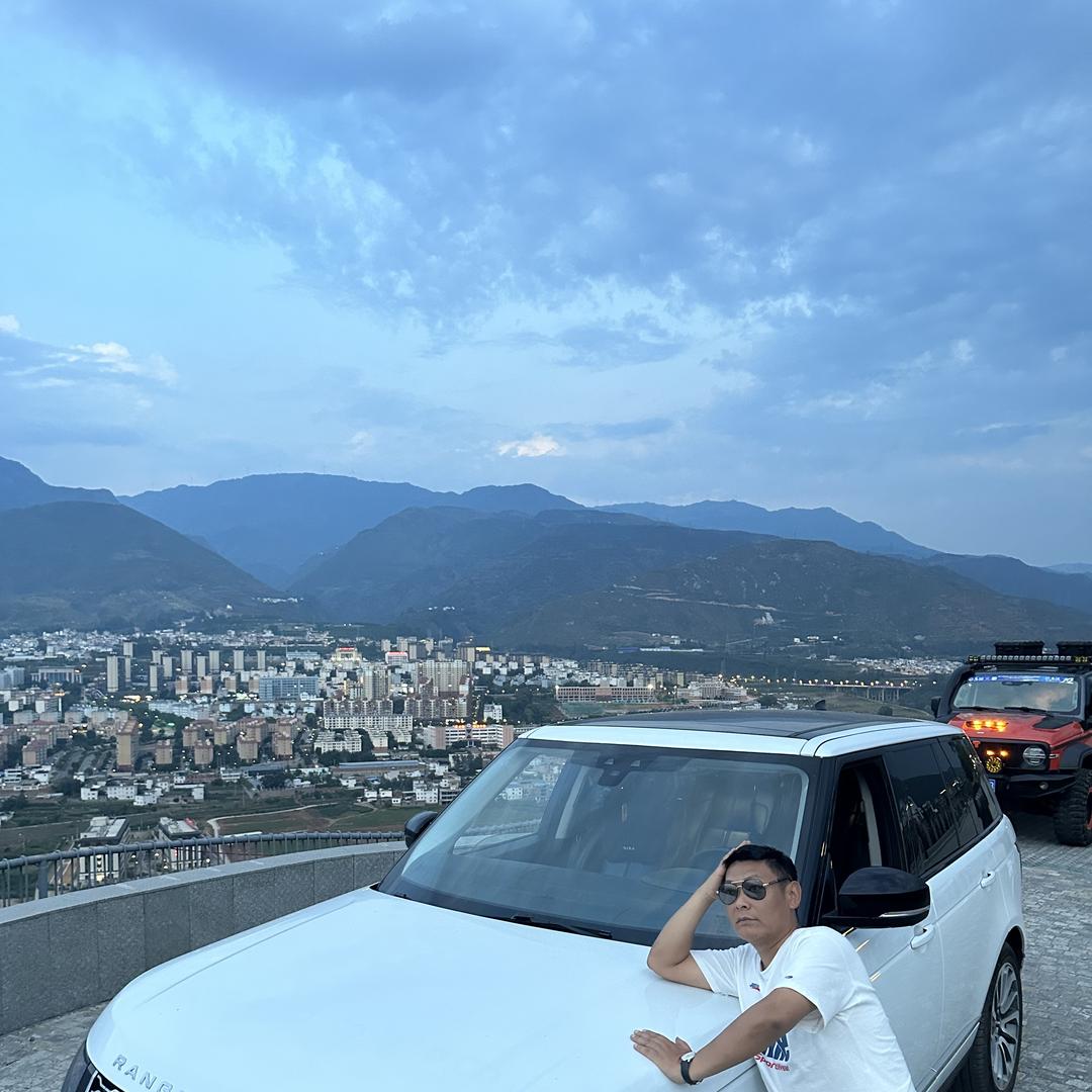 东川东弟二手车