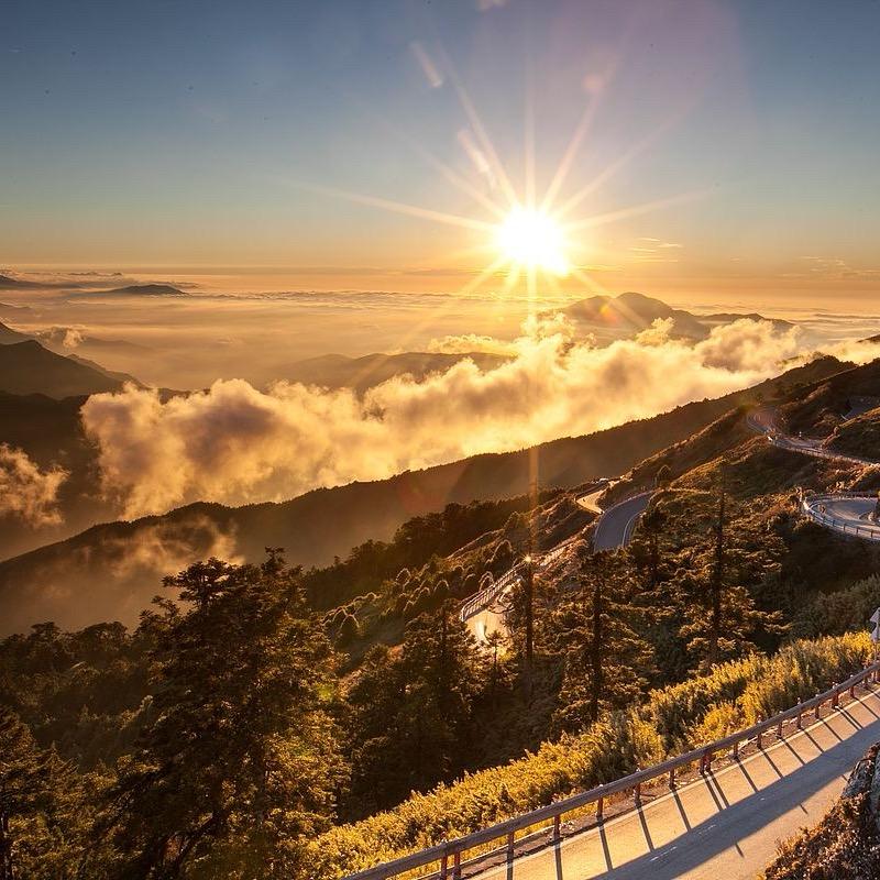 (ง •̀煜林_•́)ง