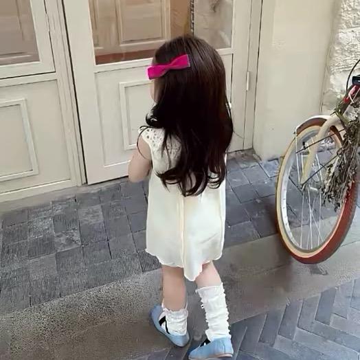 ฅ ꉂ ･ ･ ིྀฅ