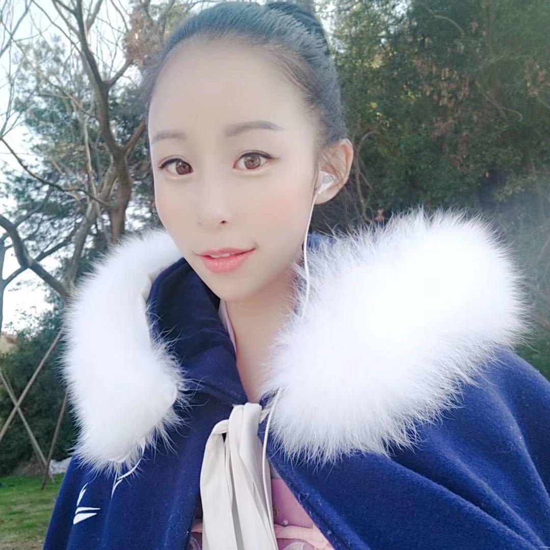 玲瓷