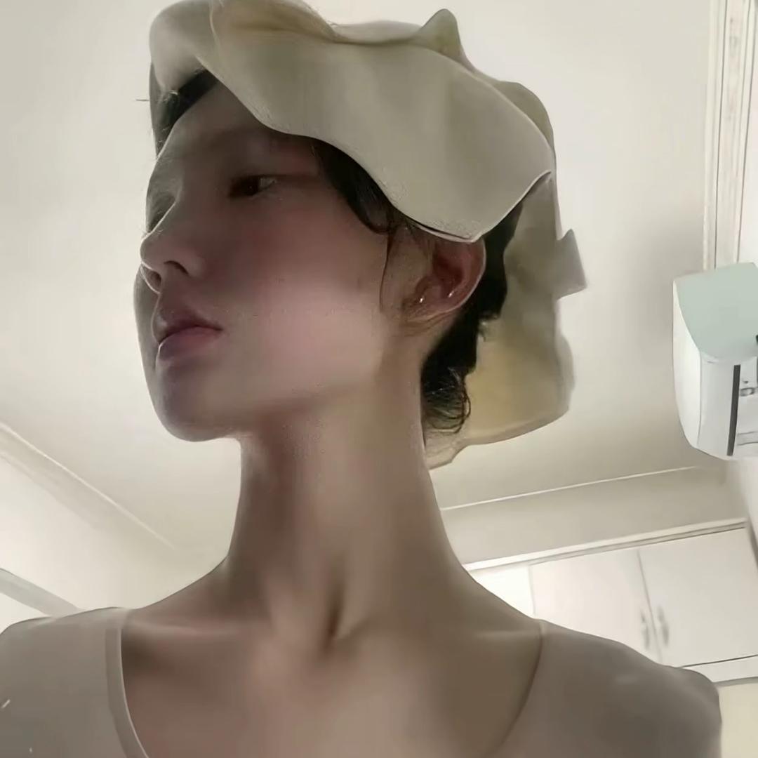 旋晨.