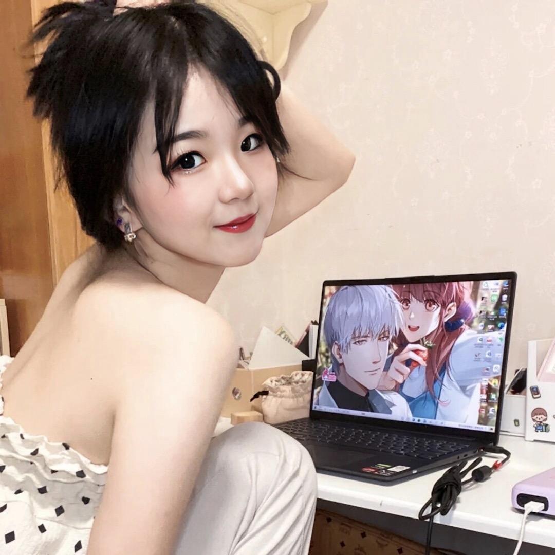 小查查与他的妈妈