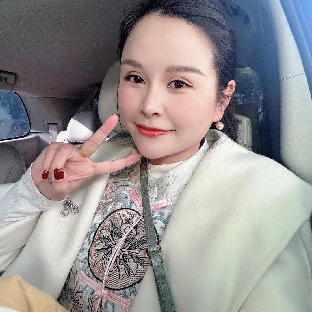 小阿昕（去九华山朝拜