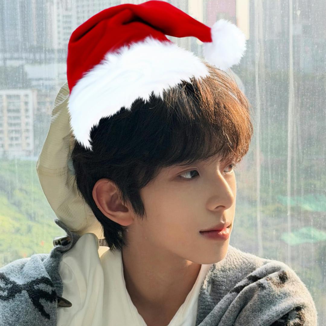 ^Hyzhm.^（见陈浚铭两次且流泪版）