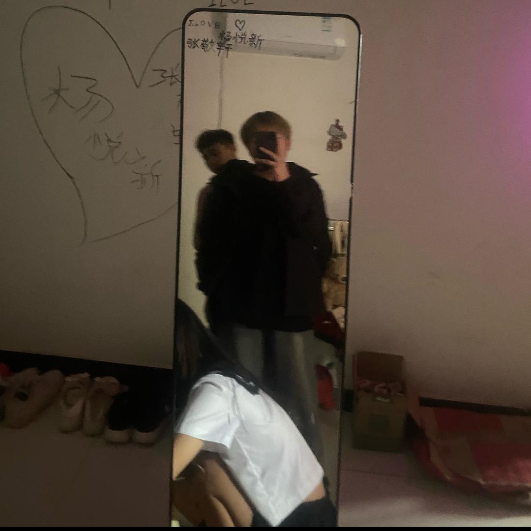 ˚‧º·(˚ ˃̣̣̥᷄⌓˂̣̣̥᷅ )