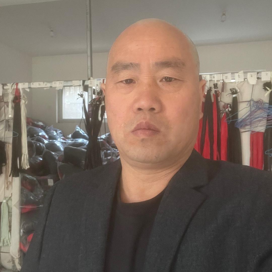 羽雪雨服饰店