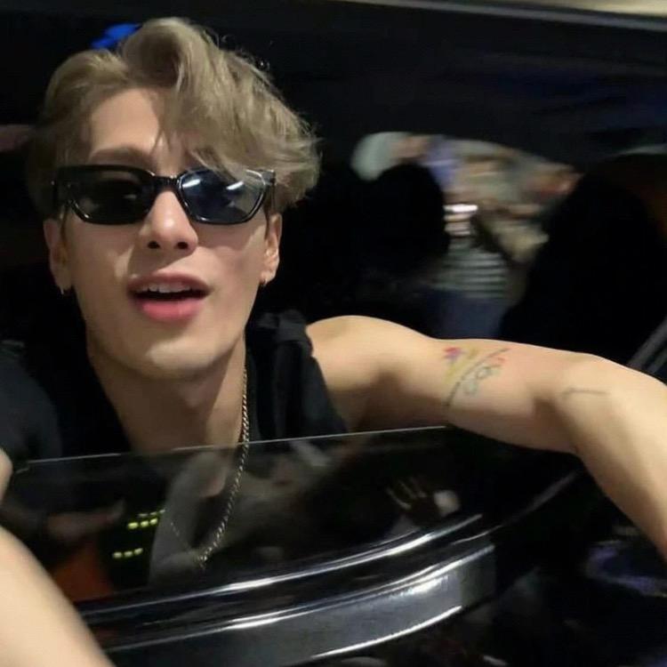 在等晚安.（二手车）