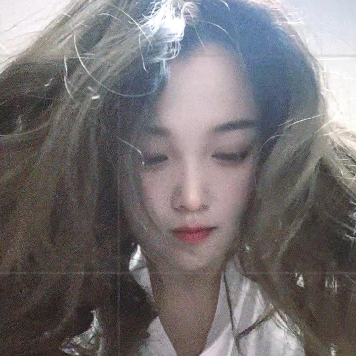 不语💓